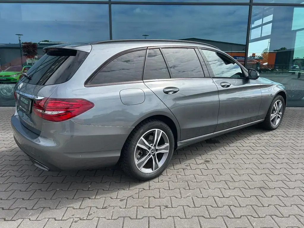 Main__Slider__Photo:Mercedes-Benz C 220 d T Avantgarde 4MATIC Night AHK Standhzng. 10/2019-1