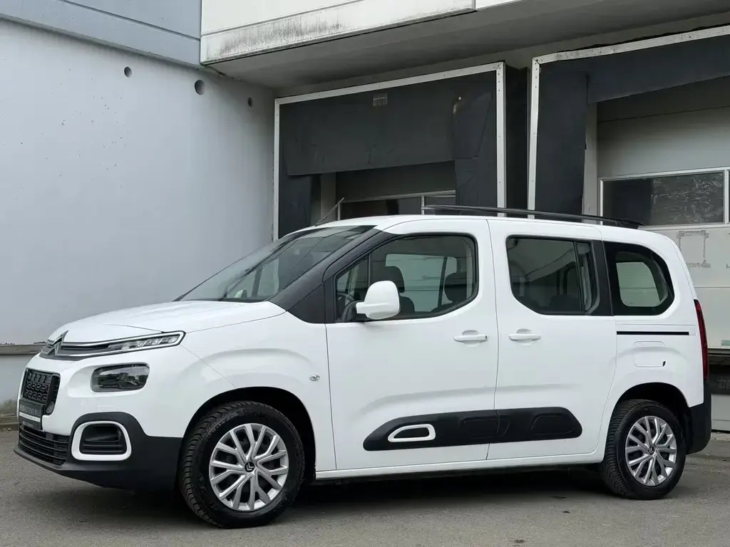 Main__Slider__Photo:Citroën Berlingo Feel M aus 1-Hand | Tempomat & PDC 11/2018-1