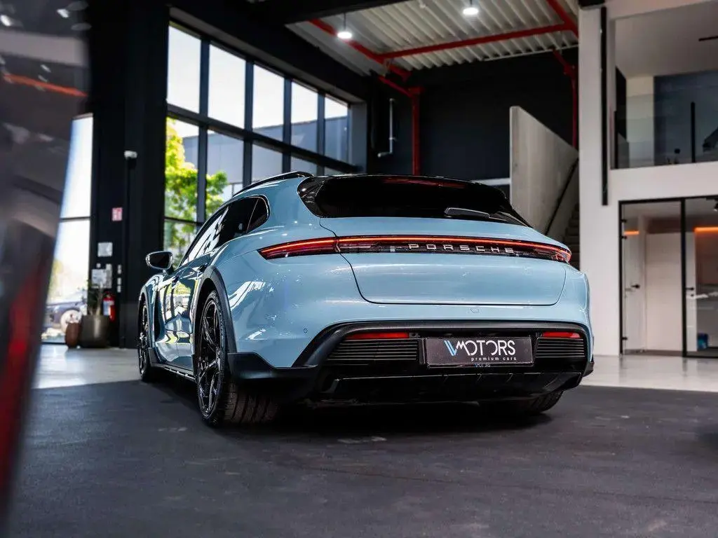 Main__Slider__Photo:Porsche Taycan 4S Cross Turismo 93.4 kWh - Achterasbestu 01/2022-1