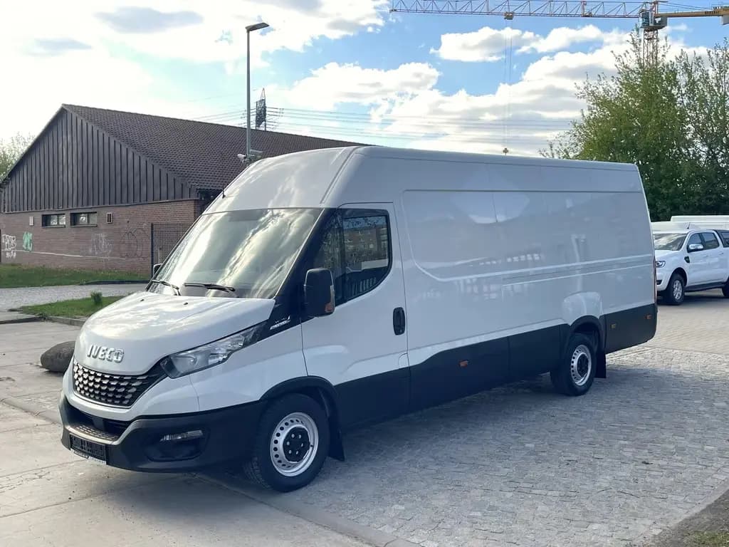 Main__Slider__Photo:Iveco Daily 35 S 16 Hi-Matic Maxi *1.Hand*Klima* 06/2021-0