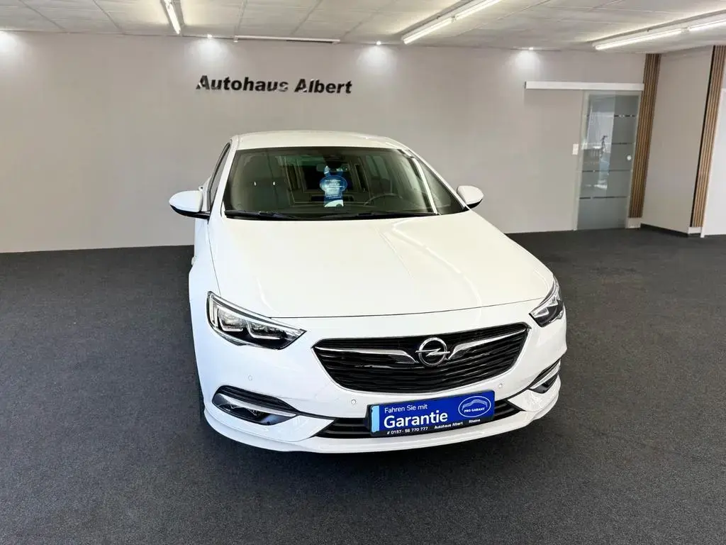 Main__Slider__Photo:Opel Insignia B Grand Sport Innovation *OPC Line* LED 07/2018-1