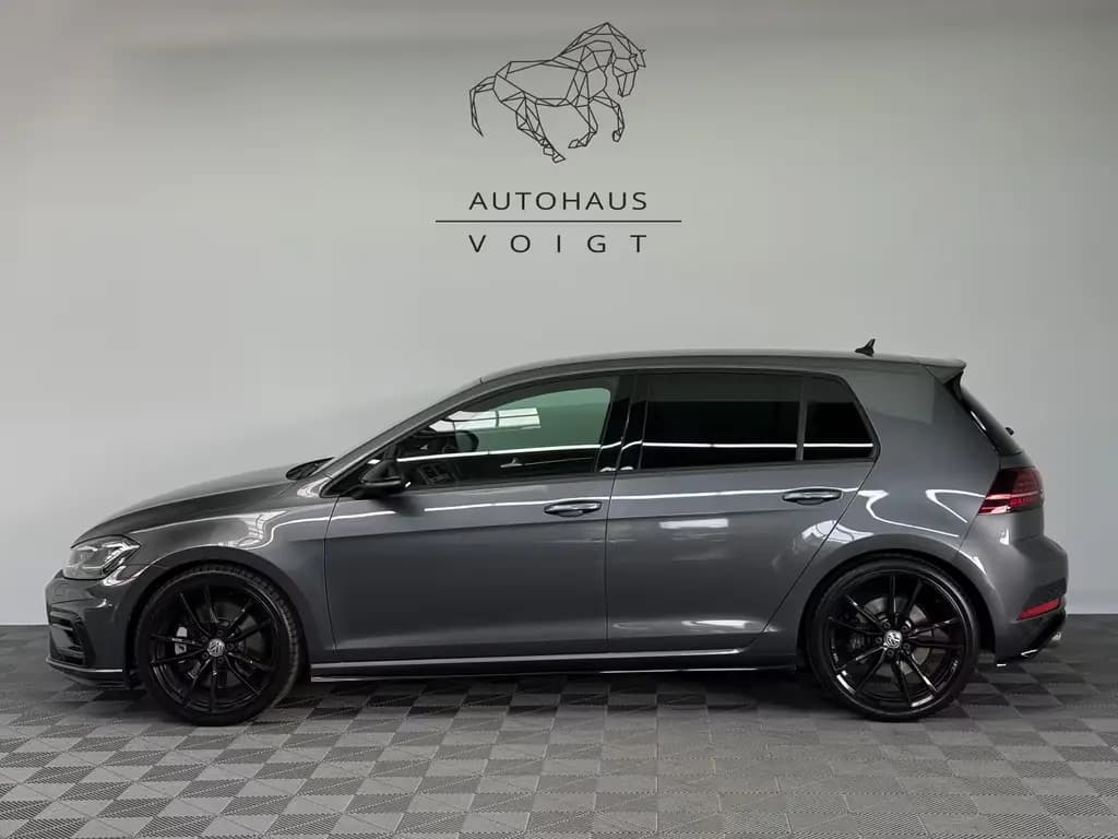 Main__Slider__Photo:Volkswagen Golf R 4Motion|2.Hand|Akrapovic|Virtual|Dynaudio 11/2019-0