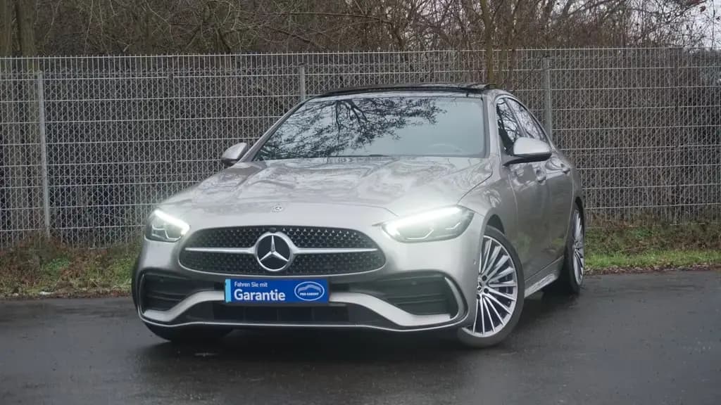 Main__Slider__Photo:Mercedes-Benz C 200 AMG LED/Pano/SpurAs/Cam/TWA/Ambiente/Navi+ 01/2022-0