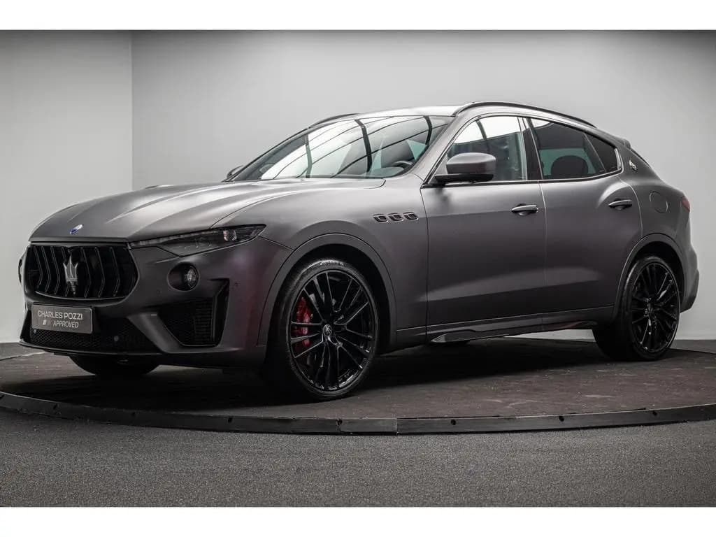 Main__Slider__Photo:Maserati Levante TROFEO - 3.8 580 ch V8 BI-TURBO 11/2020-0