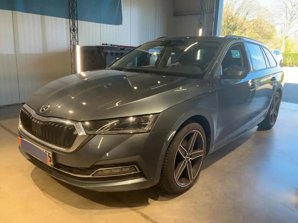 Main__Slider__Photo:Skoda Octavia COMBI 2.0TDI DSG=1.HD=GARANTIE=TOP! 06/2021-0