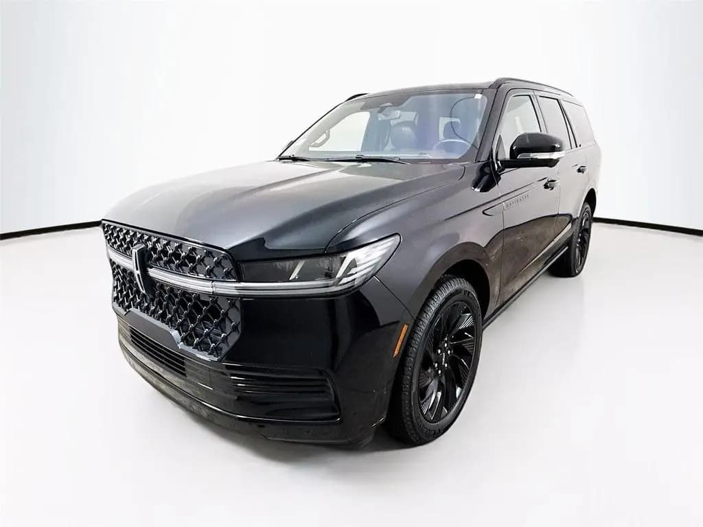 Main__Slider__Photo:Lincoln Navigator Reserve MY25 10/2025-0