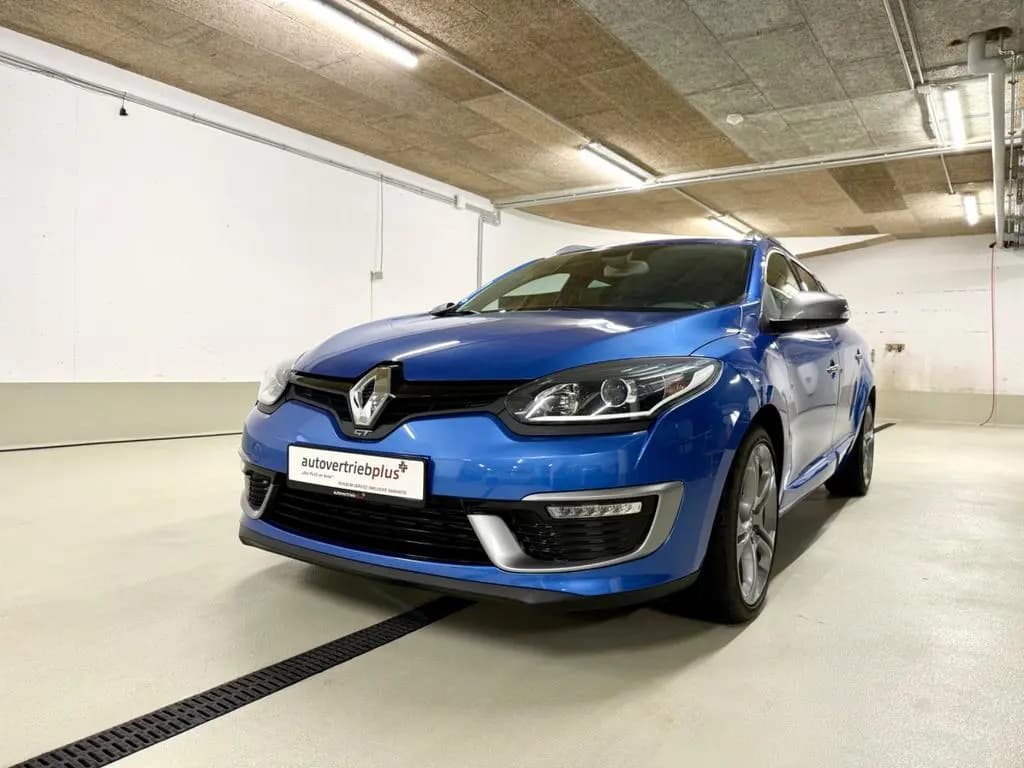 Main__Slider__Photo:Renault Megane Grandtour GT Line TCe 220 Start & Stop 10/2015-0