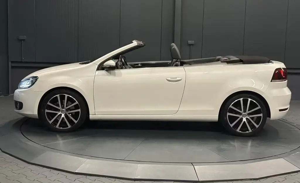 Main__Slider__Photo:Volkswagen Golf Cabrio 1.4 TSI DSG Exclusive`18Zoll*LEDER*X 02/2012-1