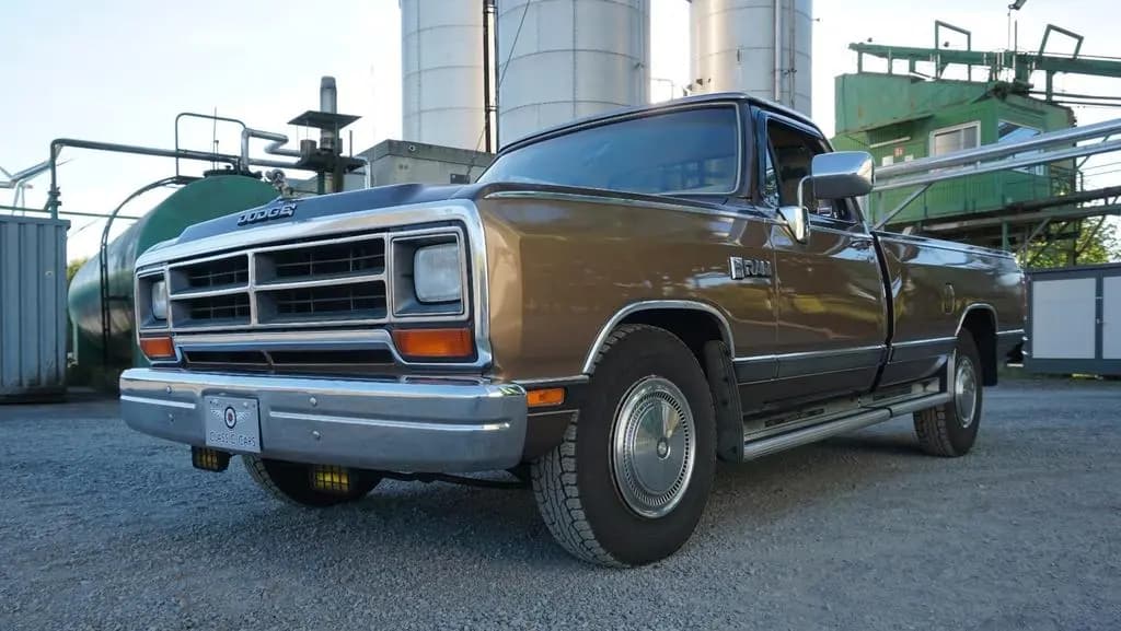Main__Slider__Photo:Dodge RAM 2500 Original erst 34150MLS - Survivor - V8 04/1988-0