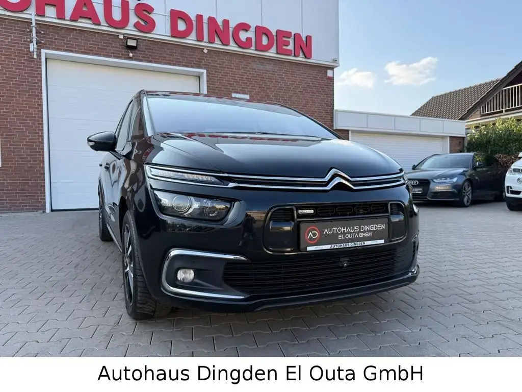 Main__Slider__Photo:Citroën C4 Picasso 1.2 e-THP Shine 03/2017-1