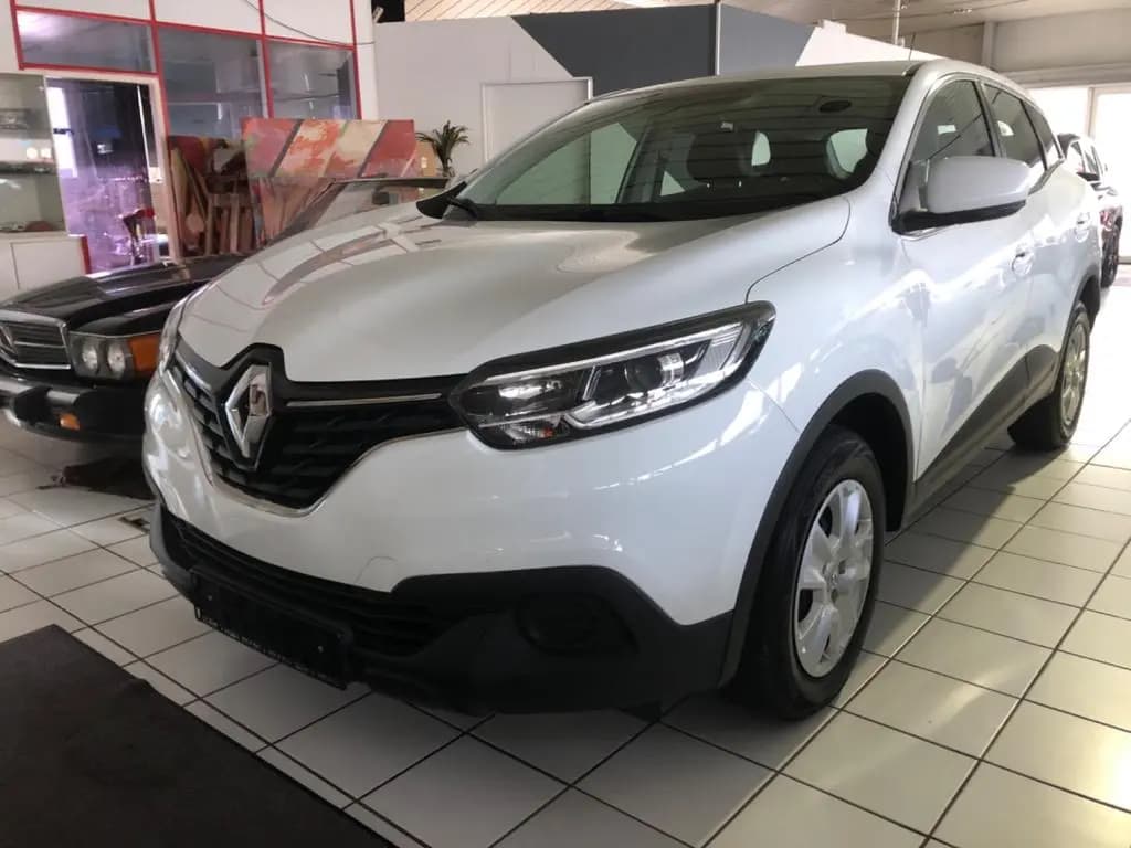 Main__Slider__Photo:Renault Kadjar Life 1.3 Benzin - Top Zustand - 12/2018-0