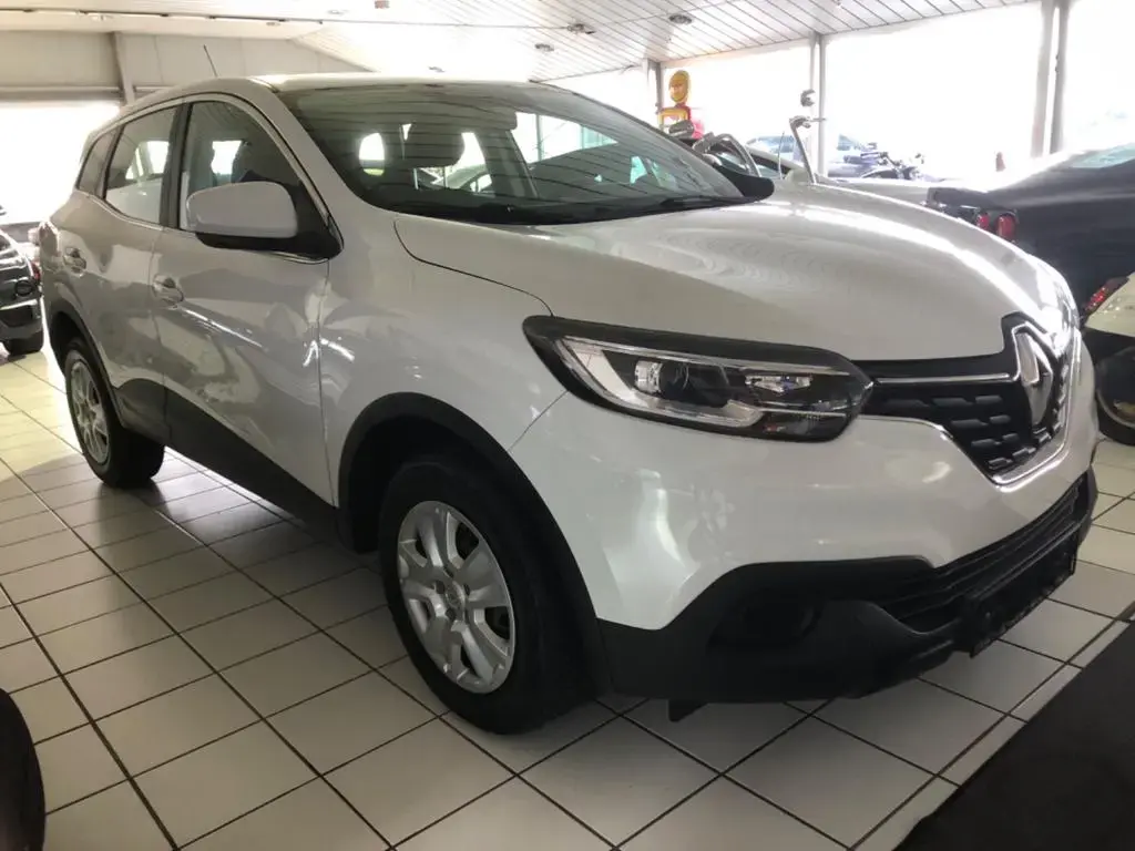 Main__Slider__Photo:Renault Kadjar Life 1.3 Benzin - Top Zustand - 12/2018-1