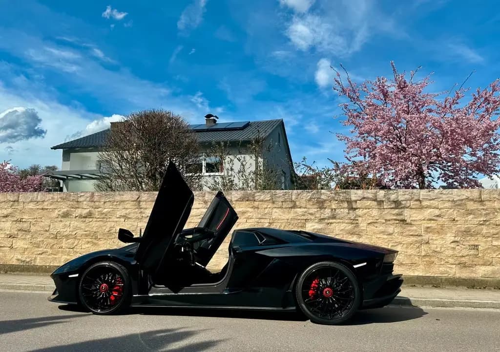 Main__Slider__Photo:Lamborghini Aventador S Roadster 369000€net*Garantie*1Hd*BRD 09/2018-0