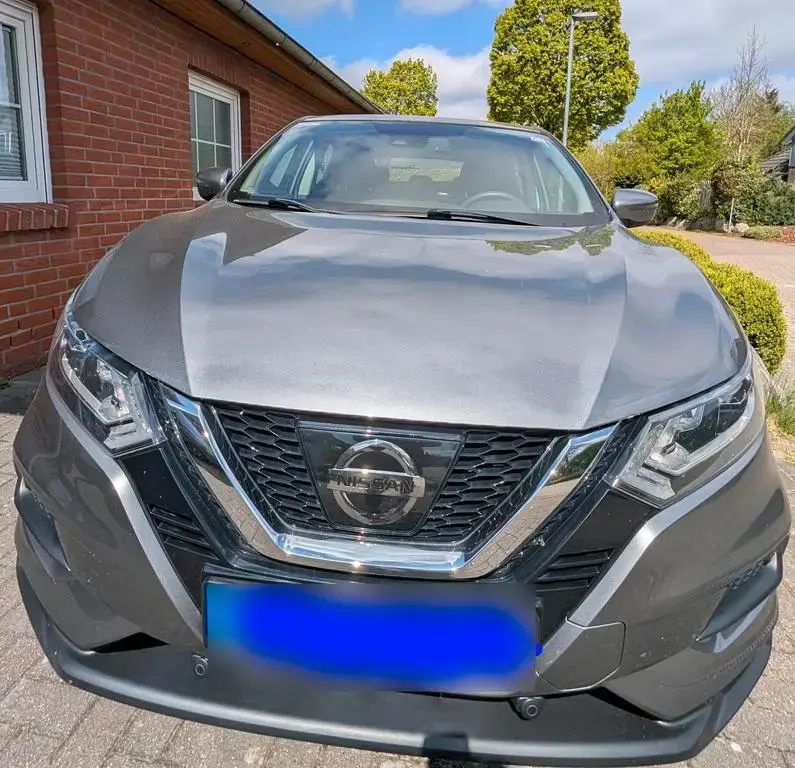 Main__Slider__Photo:Nissan Qashqai J11 1.2 Benzin 116PS Klima ... 01/2018-1