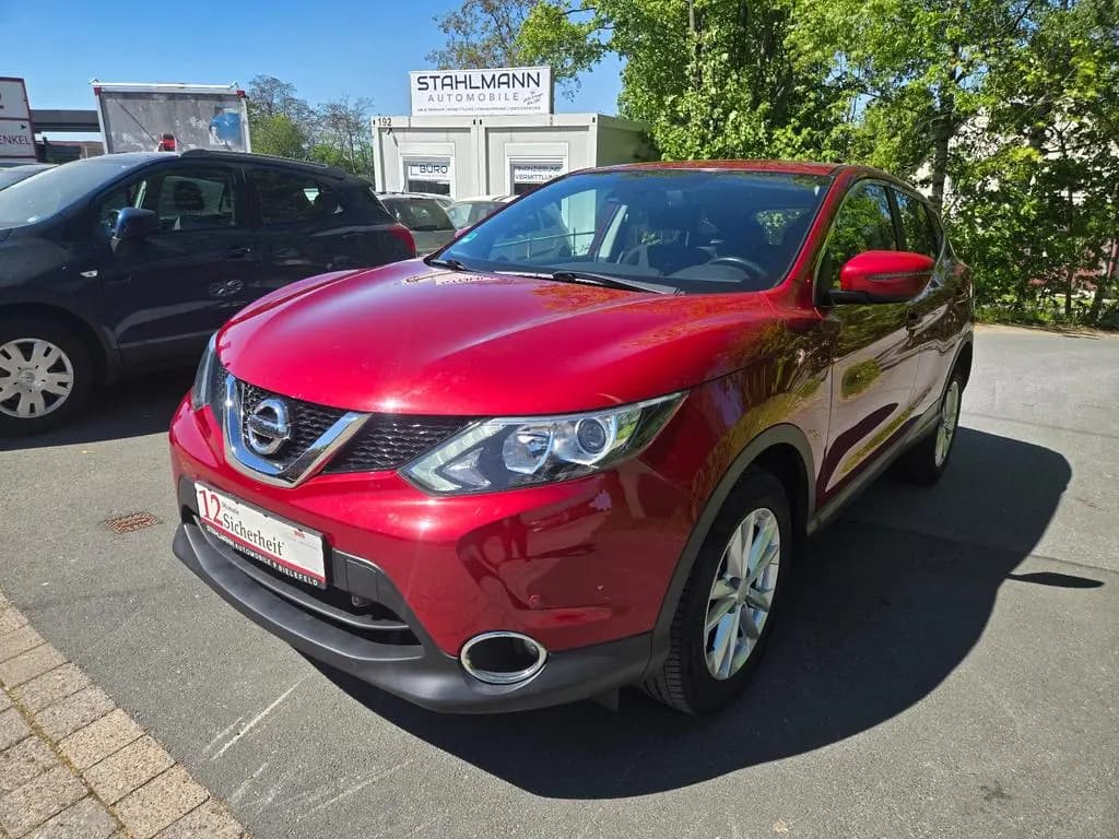 Main__Slider__Photo:Nissan Qashqai Acenta Navi SKR WKR Kamera PDC 03/2017-0