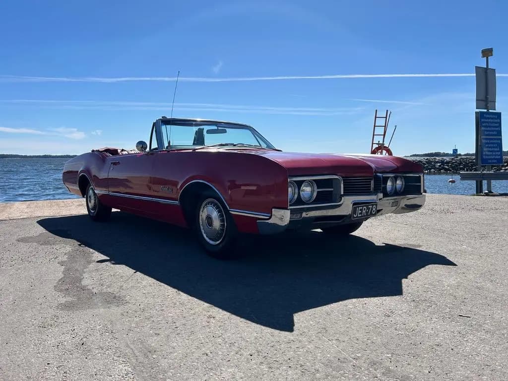 Main__Slider__Photo:Oldsmobile Delmont 88 01/1967-0