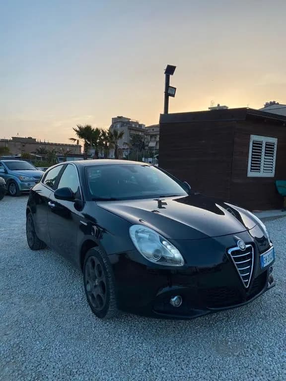 Main__Slider__Photo:Alfa Romeo Giulietta 2.0 JTDm-2 170 CV Progressi 05/2011-0