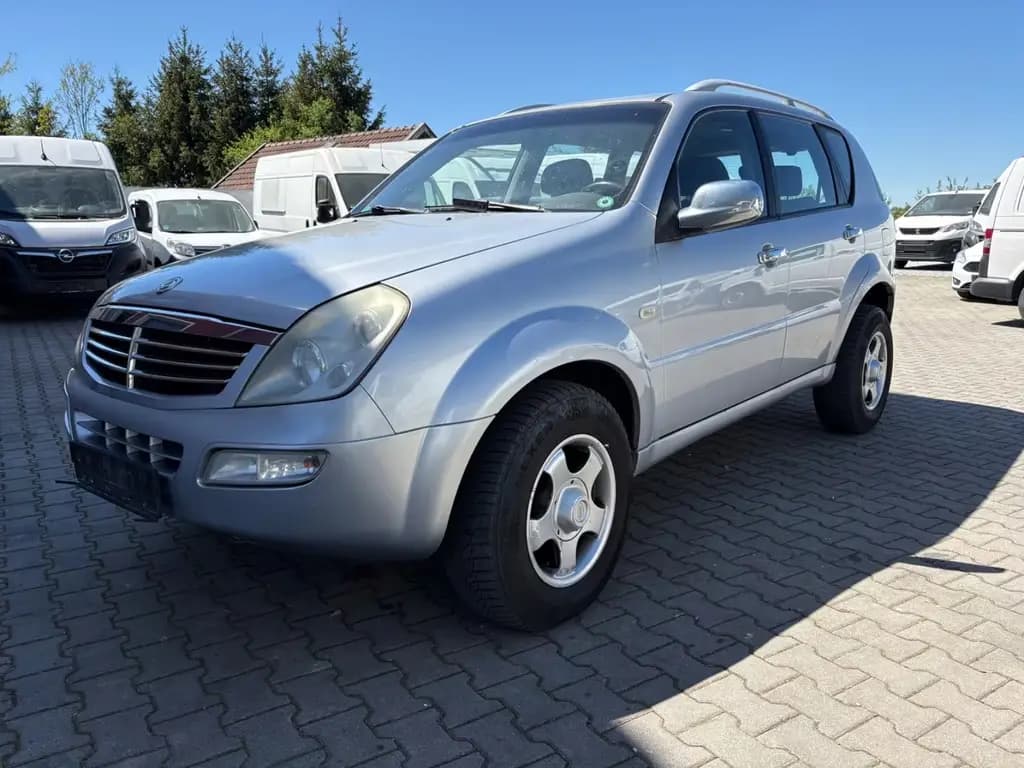 Main__Slider__Photo:Ssangyong Rexton 270 **Automatik 04/2005-0