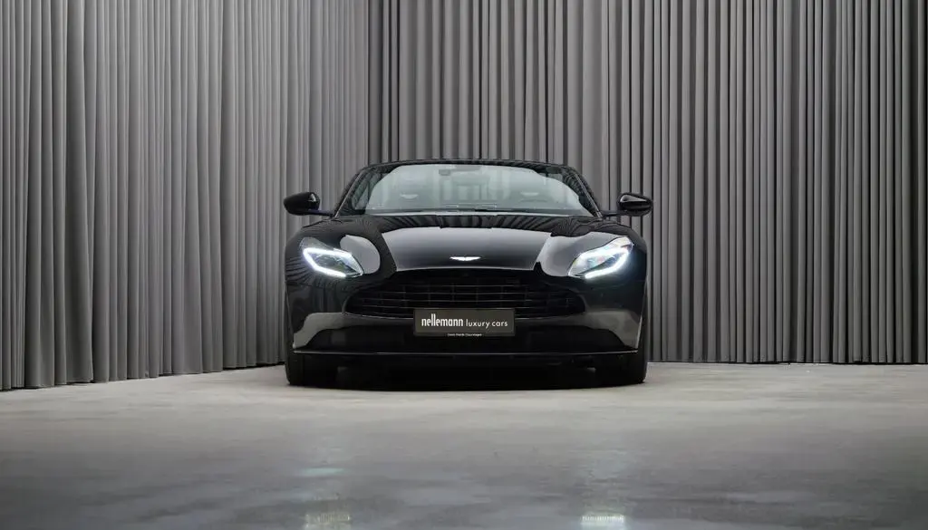 Main__Slider__Photo:Aston Martin DB11 4.0 V8 Volante 10/2019-1