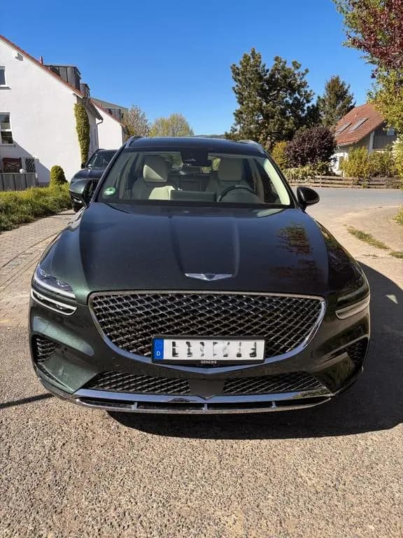 Main__Slider__Photo:Genesis GV70 Benziner 2.5T AWD Luxury in top Zustand 08/2022-0