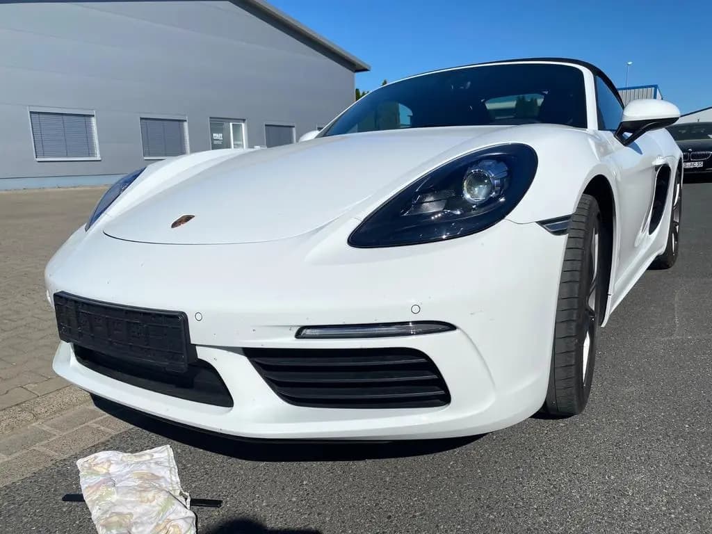 Main__Slider__Photo:Porsche Boxster 718 03/2023-0