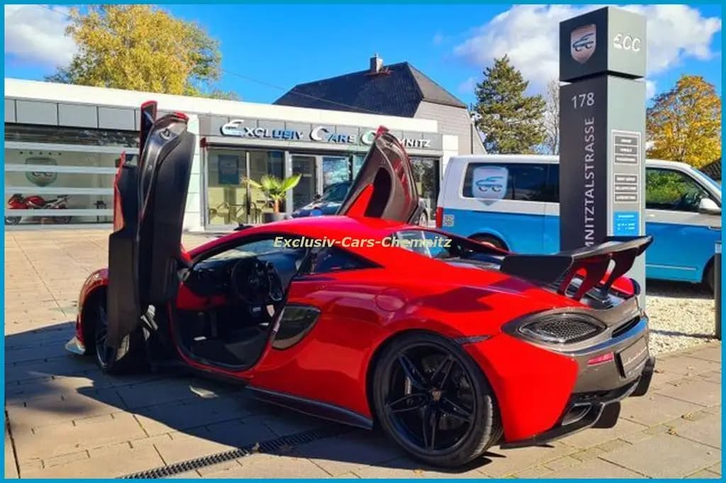 Main__Slider__Photo:McLaren 570S Carbon Luxury Pack Lift B&W TAUSCH INZAHL. 01/2018-0