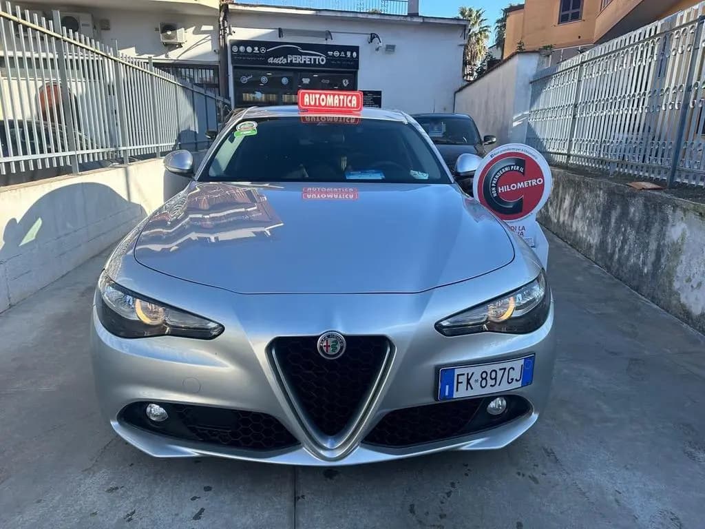 Main__Slider__Photo:Alfa Romeo Giulia 2.2 Turbodiesel 150 CV Busines 10/2017-0