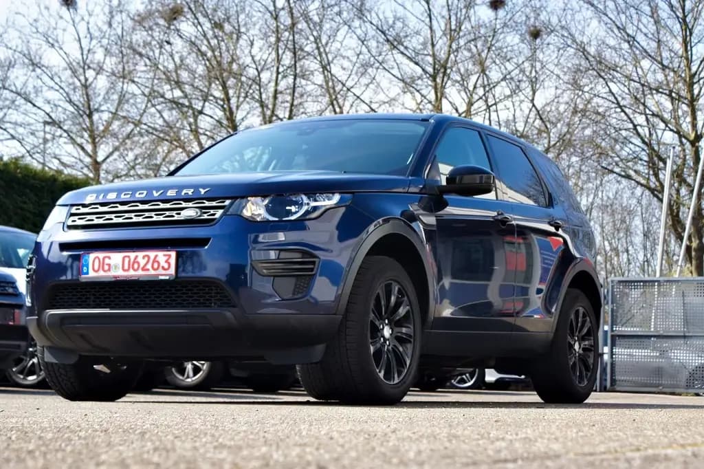Main__Slider__Photo:Land Rover Discovery Sport 2.0 LEDER/NAVI/AUTOMAT/AHK 10/2017-0