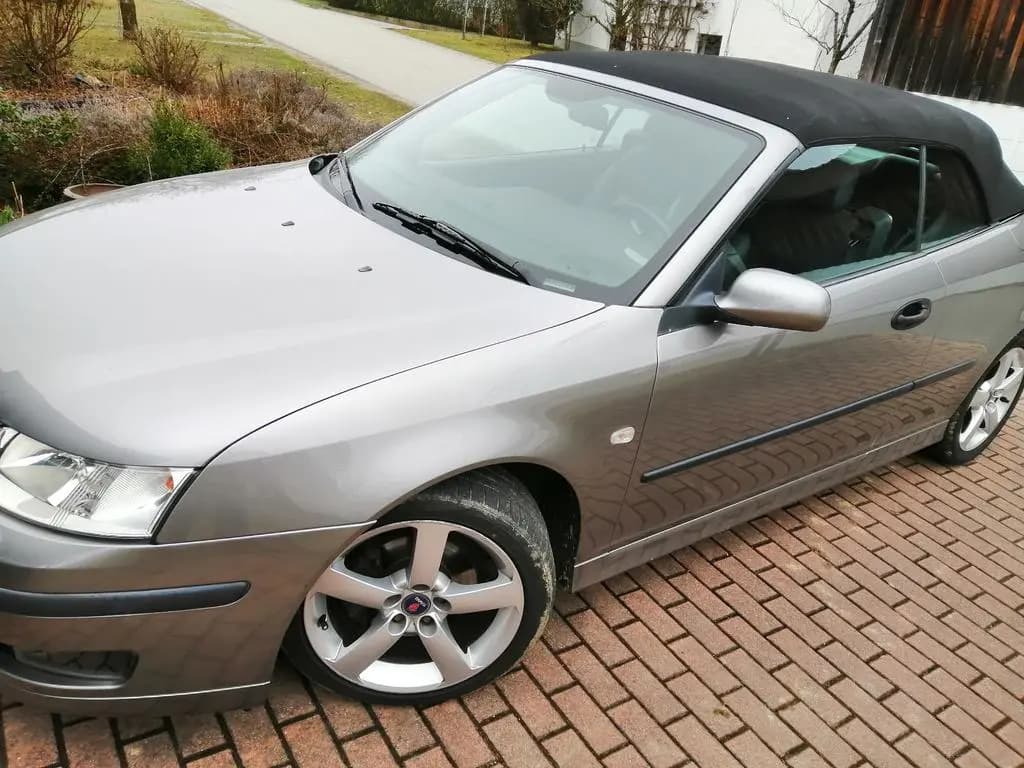 Main__Slider__Photo:Saab 9-3 2.0t Vector Cabriolet 11/2003-0