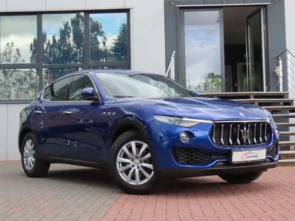 Main__Slider__Photo:Maserati Levante Q4 3.0 V6 Autom. 360° Kamera Panorama 03/2021-0