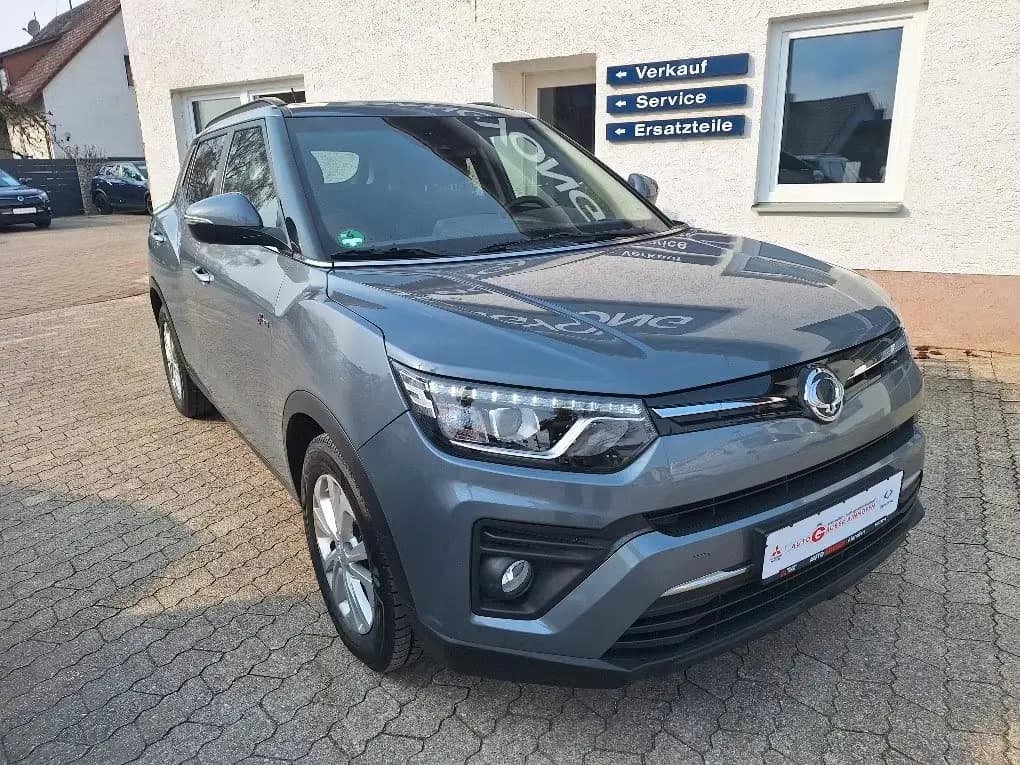 Main__Slider__Photo:Ssangyong Tivoli 1.5 T-GDi Quartz 2WD*AT*NAVI*KLIMA*PDC* 11/2019-0