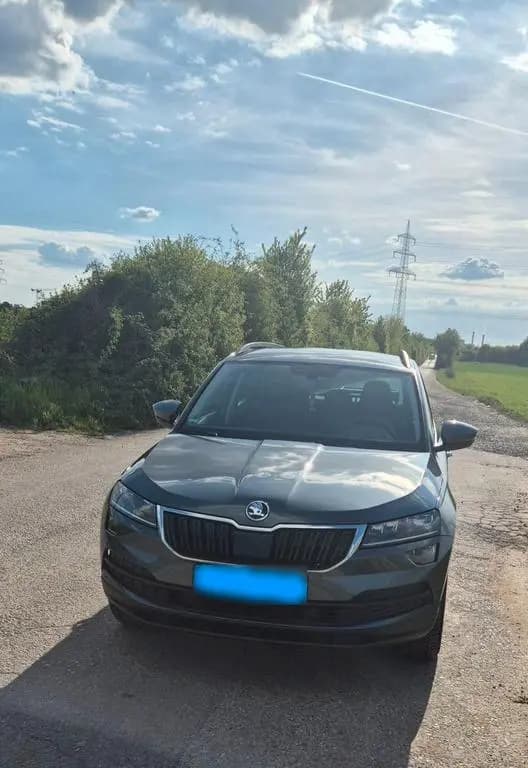 Main__Slider__Photo:Skoda Karoq 1.5l TSI ACT DSG 150 PS | 1. H... 07/2019-0