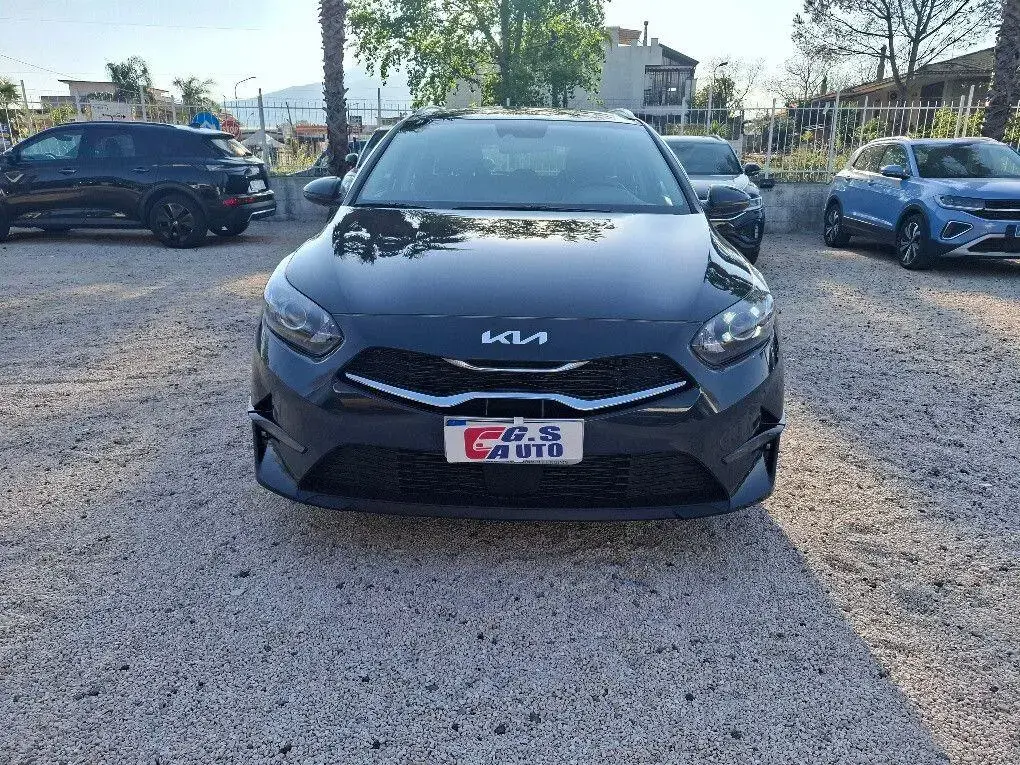 Main__Slider__Photo:Other Kia Ceed 1.6 CRDi 136 CV MHEV DCT SW Business 03/2023-1