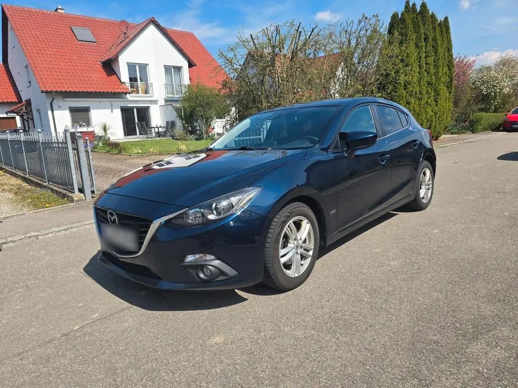 Main__Slider__Photo:Mazda 3 Center-Line 120PS 5-Türer 03/2015-0