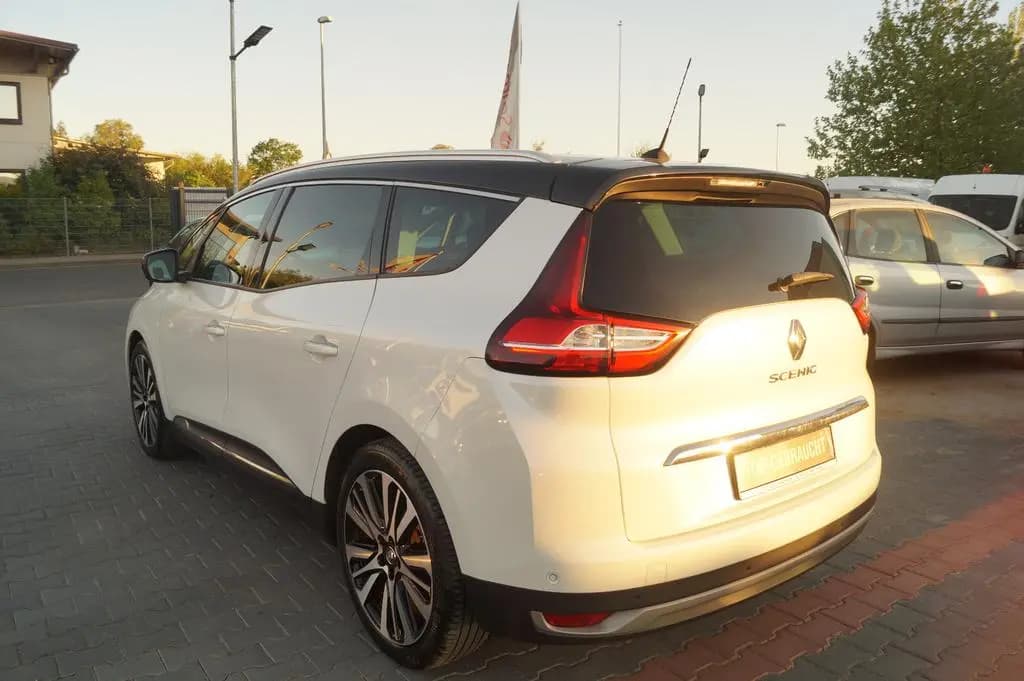 Main__Slider__Photo:Renault Grand Scenic IV Initiale Paris 7Sitze Kamera Nav 09/2018-0