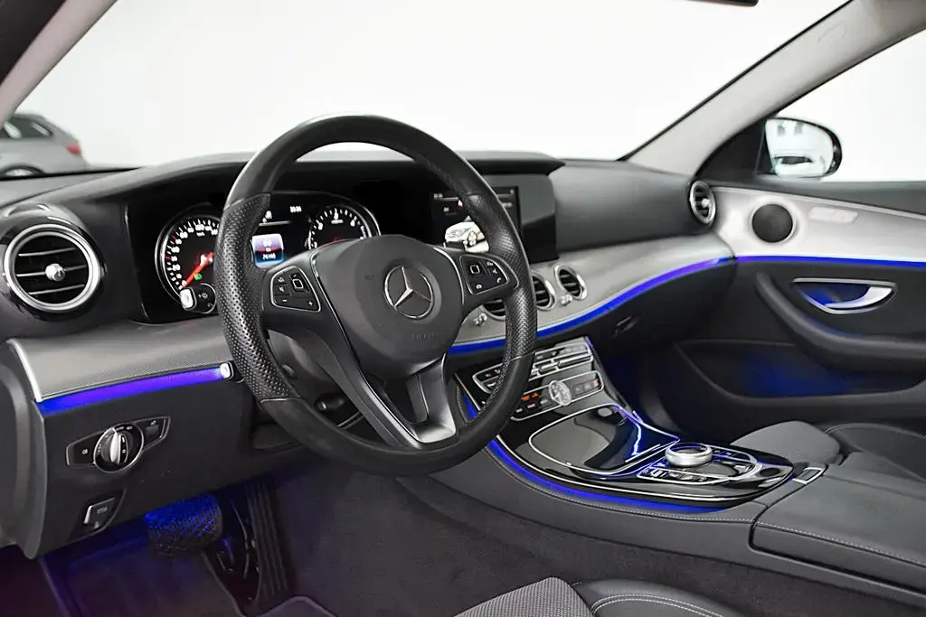 Main__Slider__Photo:Mercedes-Benz E-Class 220 D T AVANTGARDE *FINANZIERUNG MÖGLICH* 01/2017-1
