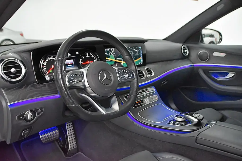 Main__Slider__Photo:Mercedes-Benz E-Class 220 D T 9G-TRONIC AMG-LINE *TOP-ZUSTAND* 12/2018-1