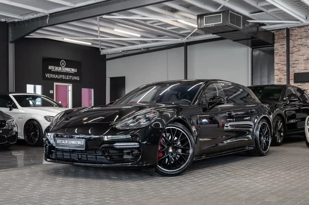Main__Slider__Photo:Porsche Panamera GTS Sport Turismo|SPORT-DESIGN|CHRONO 01/2020-0