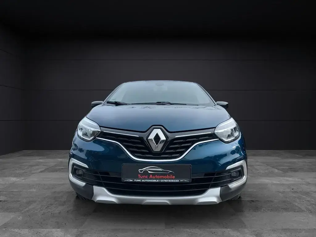 Main__Slider__Photo:Renault Captur Intens AUT NAVI KMRA PDC SHZG TEMP 10/2018-1