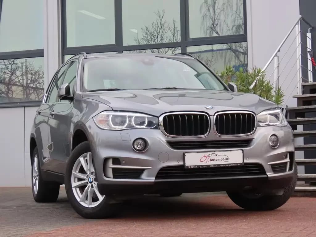 Main__Slider__Photo:BMW X5 xDrive35i HeadUp Kamera Leder Sitzh. 03/2018-0