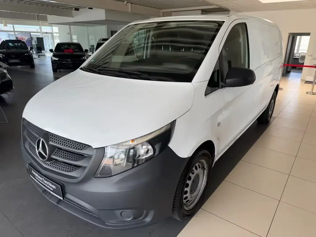 Main__Slider__Photo:Mercedes-Benz Vito 111/ Klima/ Tempomat/ AHK 12/2016-1