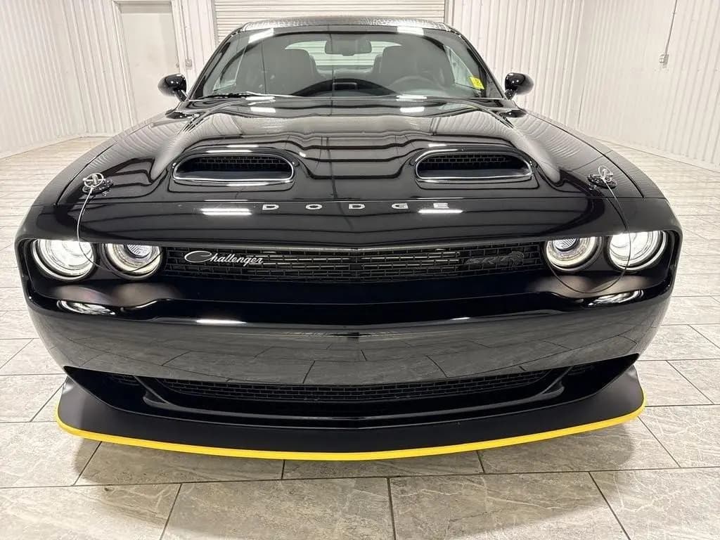 Main__Slider__Photo:Dodge Challenger Hellcat Black Ghost WB Special Ed. 08/2023-0
