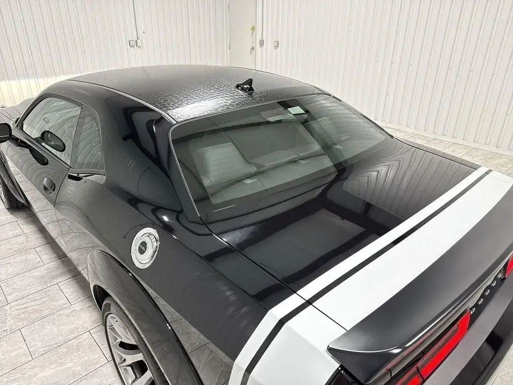 Main__Slider__Photo:Dodge Challenger Hellcat Black Ghost WB Special Ed. 08/2023-1