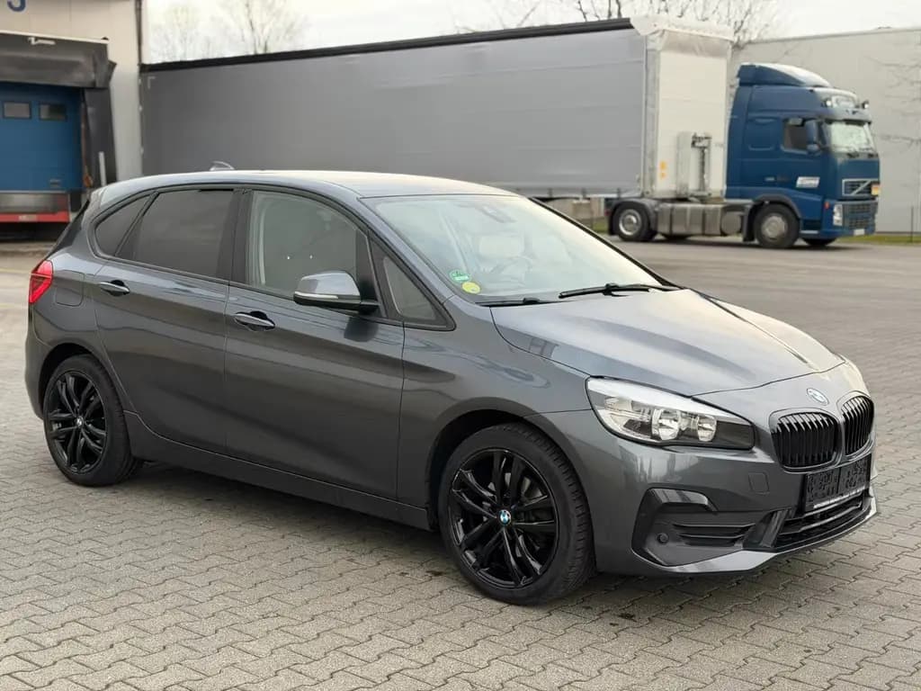 Main__Slider__Photo:BMW 2 Series 220 d xDrive Advantage AHK. * wenig Km* Navi* 04/2018-0