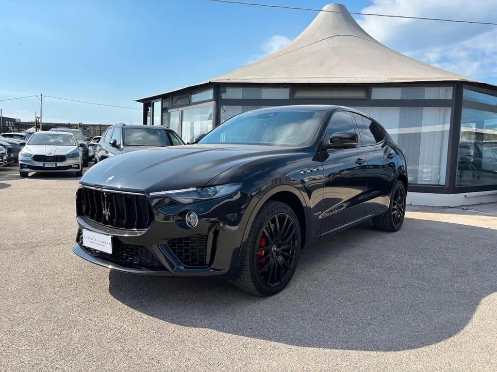 Main__Slider__Photo:Maserati Levante V6 Diesel AWD Gransport 09/2019-0
