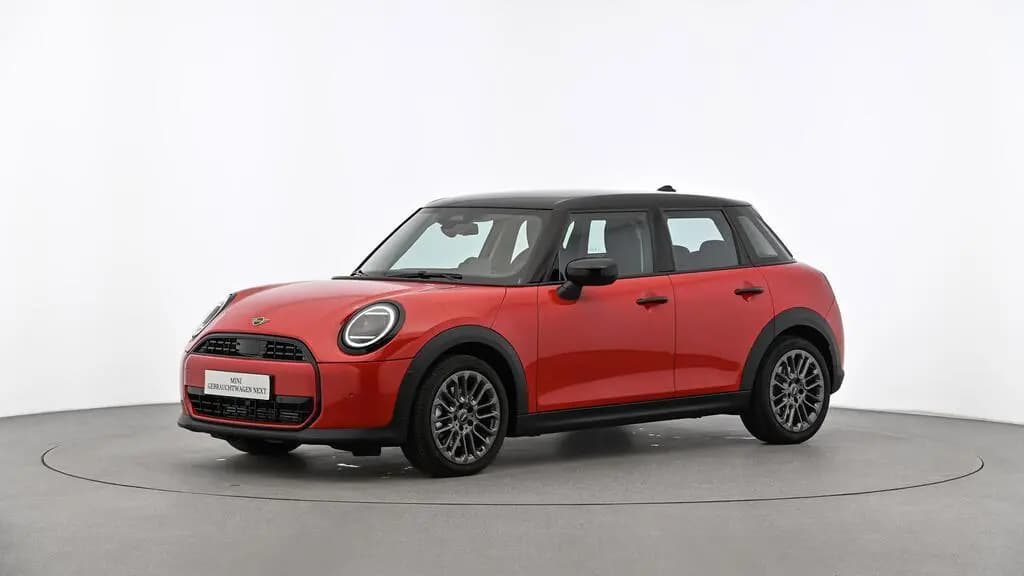 Main__Slider__Photo:MINI Cooper C 5-Türer 02/2025-0