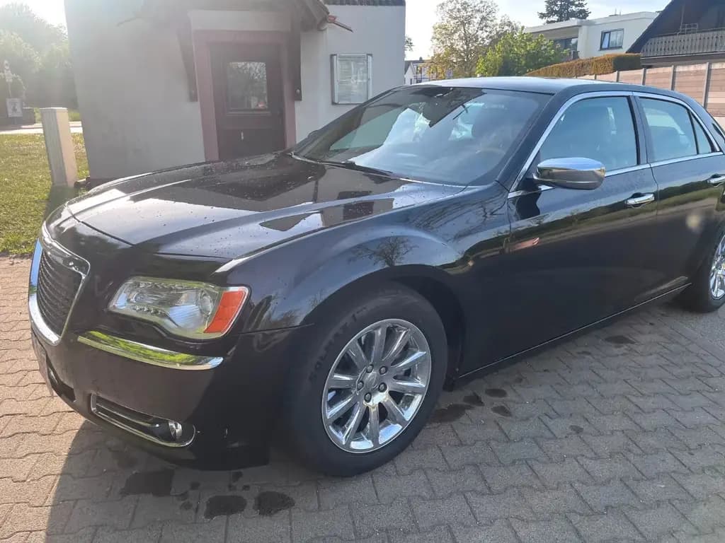 Main__Slider__Photo:Chrysler 300C 5.7 HEMI 06/2013-0