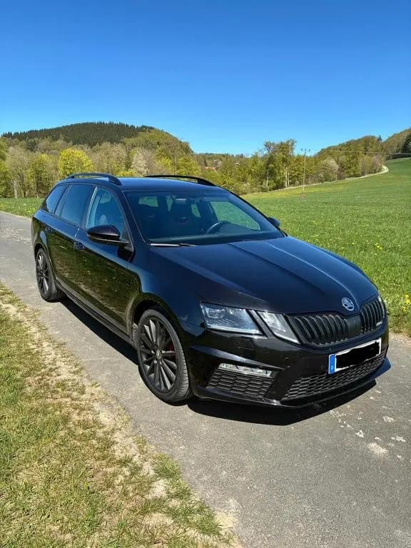 Main__Slider__Photo:Skoda Octavia 2.0 TSI DSG RS Combi RS 05/2018-0