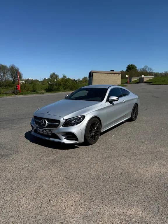 Main__Slider__Photo:Mercedes-Benz C 200 Coupé AMG Line |Burmester|360°|Garantie 10/2020-0