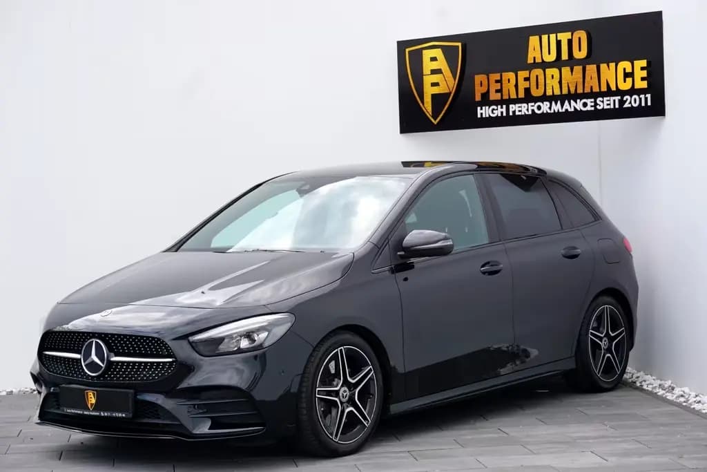 Main__Slider__Photo:Mercedes-Benz B 250 4M AMG-Line~Navi~MBux~LED~NightP~CarPl~DAB 04/2019-0